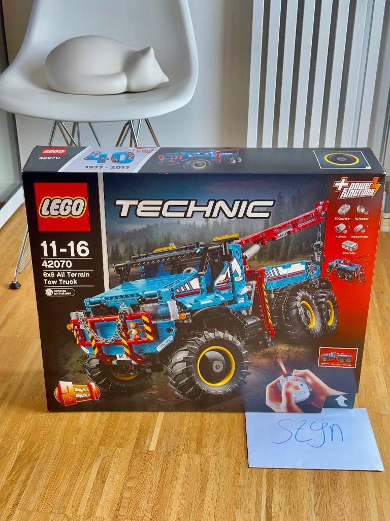 LEGO 42070 6x6 All Terrain Tow Truck (Technic) NIEUW IN DOOS, Lego, Nieuw, Ophalen of Verzenden, Technic