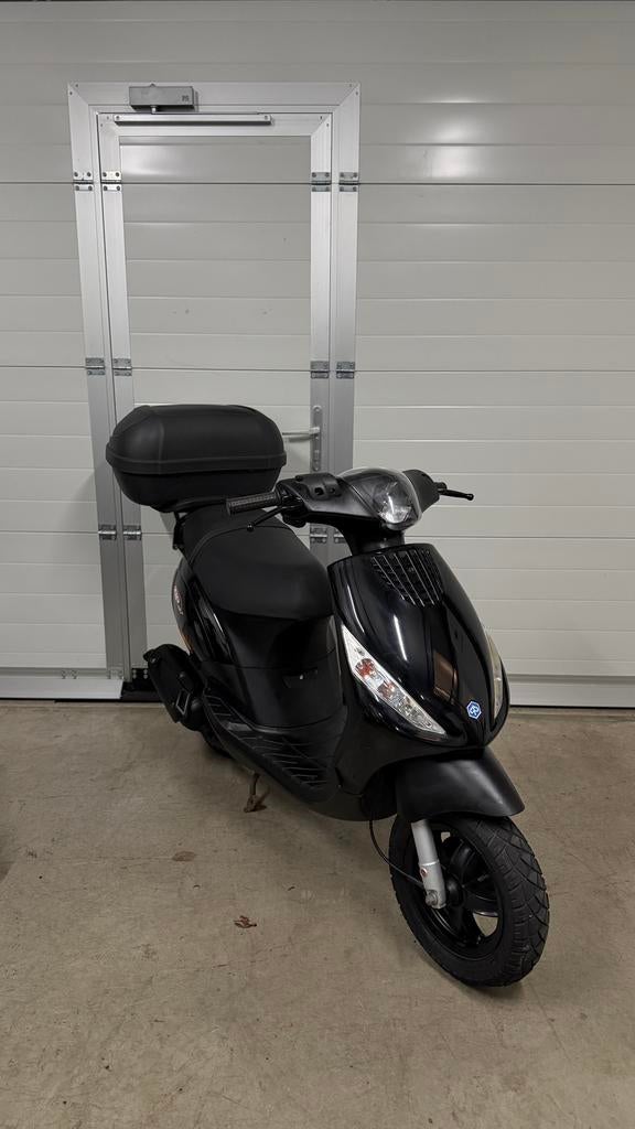 PIAGGIO ZIP 2000 2TAKT 2015 🏁 | 1E EIGENAAR | BROM, Fietsen en Brommers, Scooters | Piaggio, Zo goed als nieuw, Zip, Maximaal 45 km/u