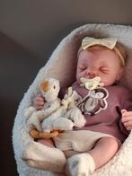 mooi vol siliconen baby geen reborn, Ophalen of Verzenden, Zo goed als nieuw, Babypop, Levensecht of Reborn