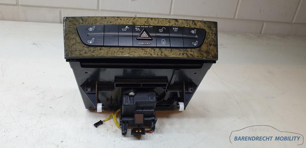 CD wisselaar W211 E Klasse Mercedes CLS W219 A2116800552 ori, Gebruikt, Mercedes-Benz AG, Mercedes-Benz, Ophalen of Verzenden