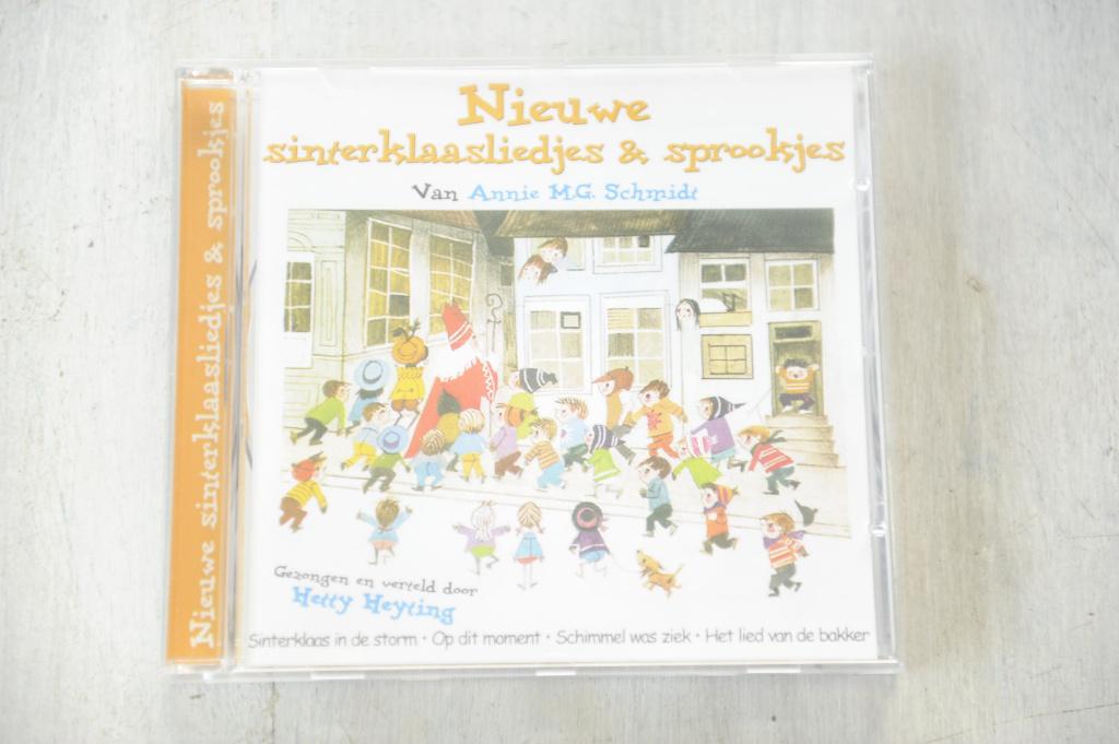 Nieuwe Sinterklaasliedjes & Sprookjes van Annie MG Schmidt, Verzenden, Zo goed als nieuw
