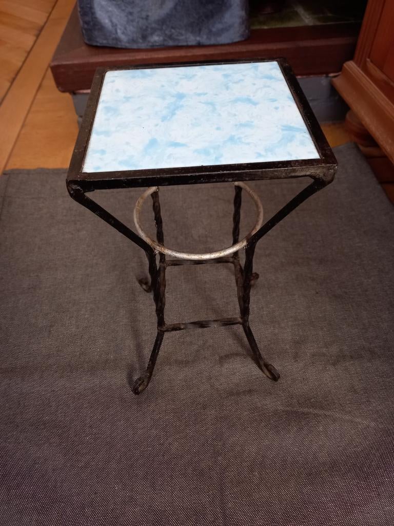 Vintage smeedijzeren bijzettafeltje, jaren '70., Minder dan 45 cm, Minder dan 55 cm, Gebruikt, Metaal of Aluminium