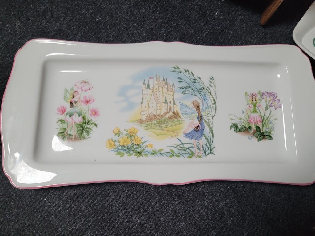 Royal worchester enchantment fairies castle dienblad 1982, Ophalen