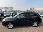 Mitsubishi Outlander 2.0 PHEV Instyle - Leer - Stoelverwarmi, Zwart, 4 cilinders, Zwart, Vierwielaandrijving