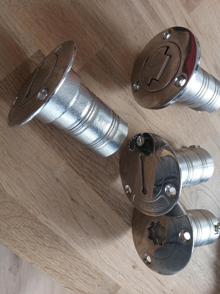 dekvuldop RVS water diesel waste gas voor 38mm slang, Ophalen of Verzenden, Nieuw, Motor en Techniek