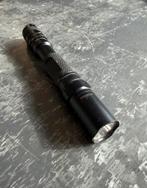 Fenix LD20 zaklamp, Ophalen of Verzenden, Gebruikt