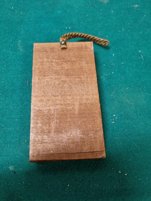 Tegel in houten lijst man met kar en kasteel, Ophalen of Verzenden, 'T Olde Gre-j, Info@toldegrej.nl, Endepoelstraat 20f Didam