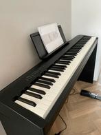 Roland FP-30X digitale piano, Muziek en Instrumenten, Ophalen of Verzenden, Zo goed als nieuw, Zwart