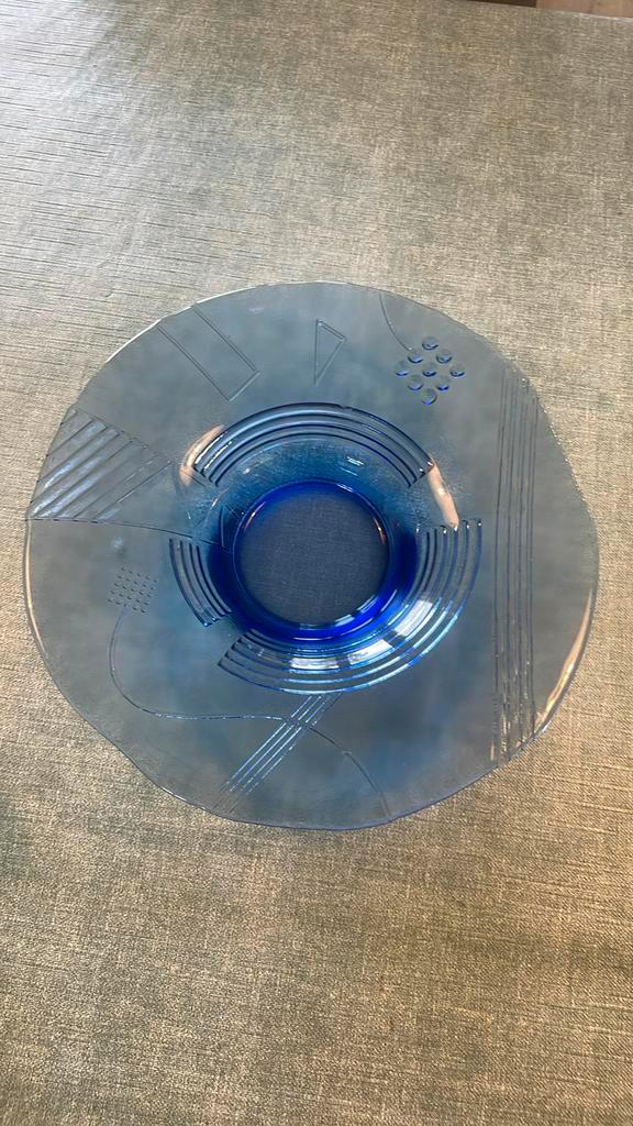 Blauwe Riihimaki glazen schaal, Huis en Inrichting, Woonaccessoires | Schalen en Manden, Zo goed als nieuw, Schaal, Rond, Glas
