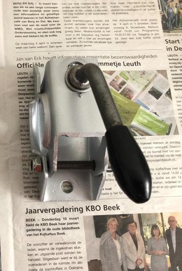 Steunpootklem, neuswiel klem als nieuw! beschikbaar voor biedingen