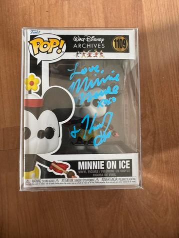 Funko Pop Minnie on Ice #1109 - gesigneerd door voice actor beschikbaar voor biedingen