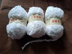 3 bollen witte chenille garen, Ophalen of Verzenden, Nieuw, Breien of Haken, Wol of Garen