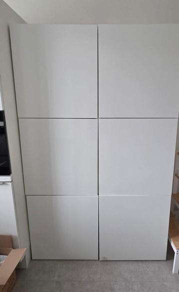 Ikea Besta kast beschikbaar voor biedingen