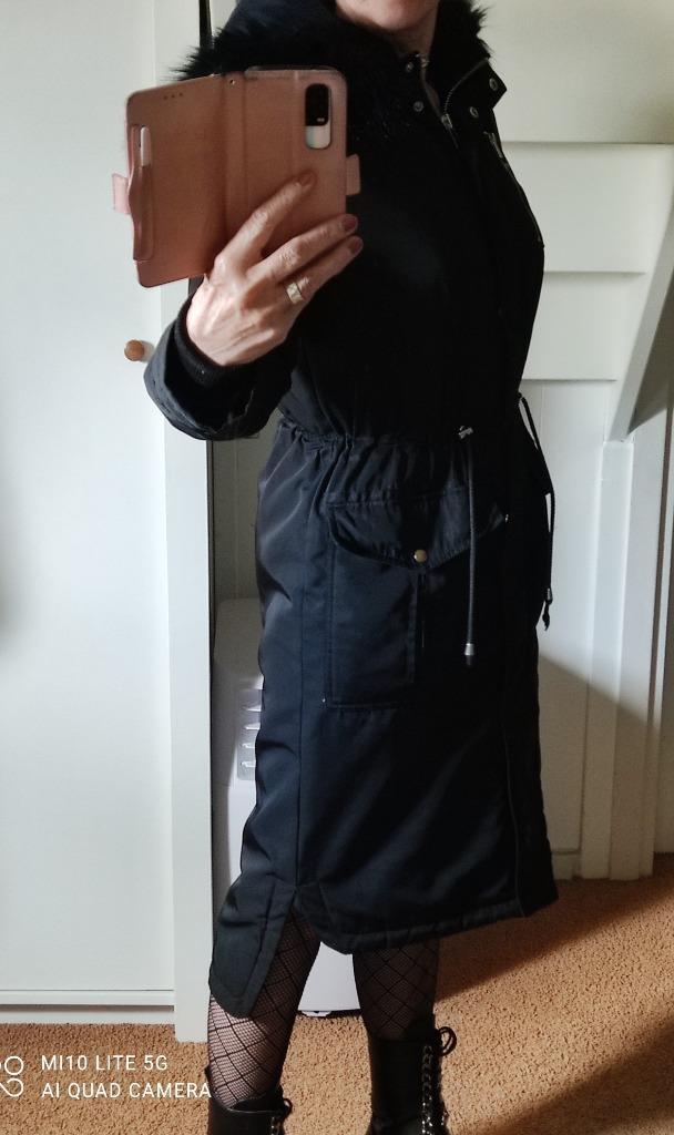 Zwarte winterjas Asos – valt als 36/38/40, Kleding | Dames, Jassen | Winter, Zo goed als nieuw, Maat 38/40 (M), Zwart, Verzenden