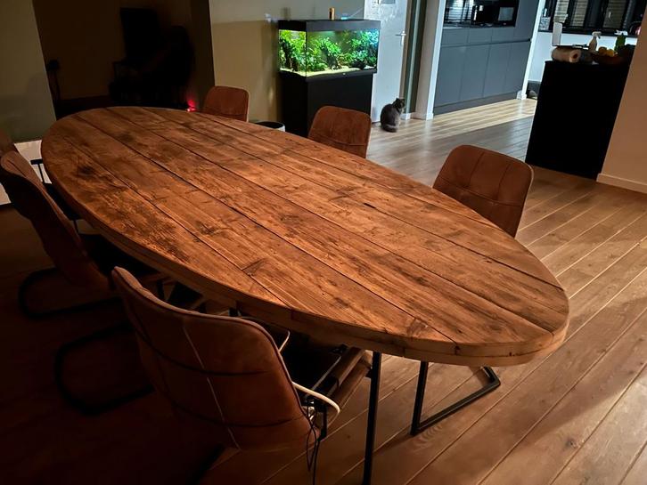 Mooie robuuste ovaal tafel van gebeitst steigerhout., Huis en Inrichting, Tafels | Eettafels, 200 cm of meer, Ovaal, Ophalen of Verzenden
