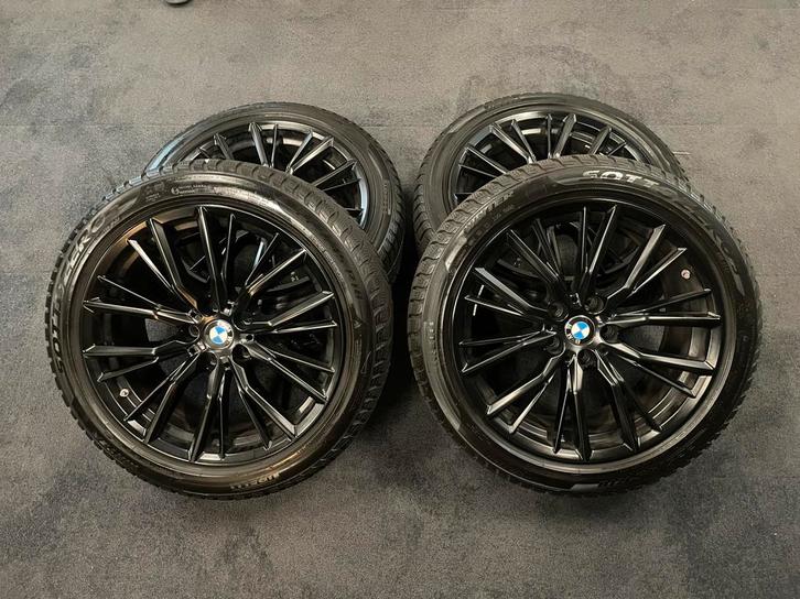 Originele BMW 18 inch 829M Winterset M2/M3/M4 G87 G80 G82, Auto-onderdelen, Banden en Velgen, Banden en Velgen, Winterbanden, 18 inch