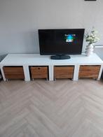 TV meubel, Ophalen