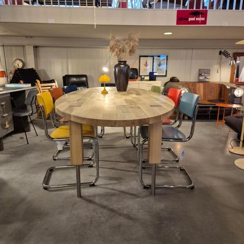Pilat en Pilat Jelle eettafel | Walnoot gezeept | 300x 120, Huis en Inrichting, Tafels | Eettafels, Gebruikt, 100 tot 150 cm, 200 cm of meer