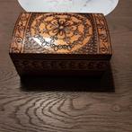 Houten sieradendoosje met slot, Gebruikt, Bruin, Ophalen of Verzenden, Met slot