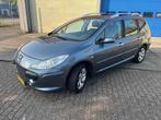 Peugeot 307 SW 2.0-16V Pack! 7-Pers! Airco! Park! NW ApK!, Auto's, Peugeot, 4 cilinders, 7 stoelen, Origineel Nederlands, Handgeschakeld