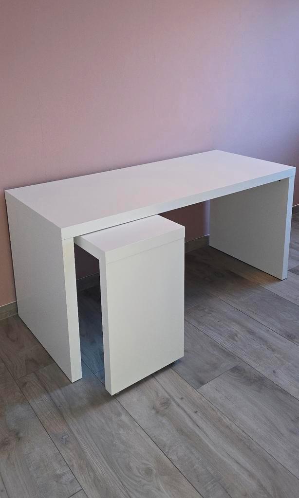 Ikea Malm bureau - zo goed als nieuw!, Huis en Inrichting, Bureaus, Zo goed als nieuw, Ophalen
