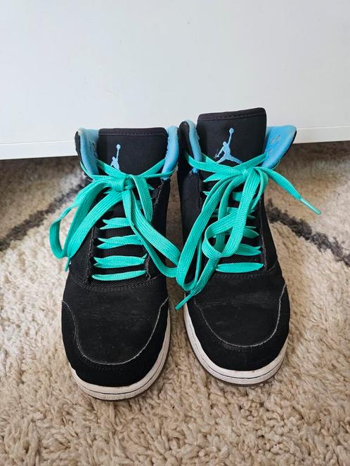Air Jordan 1 Mid zwart/blauw maat 39 Retro sneakers, Kleding | Heren, Schoenen, Zo goed als nieuw, Blauw, Ophalen of Verzenden