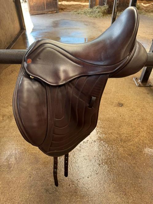 1 x cadence cob brown 17" dressuur zadel, Dieren en Toebehoren, Rijtuigen en Koetsen, Gebruikt, Overige typen, Paard
