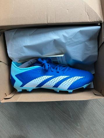 Nieuwe Adidas predator voetbalschoenen maat 44 beschikbaar voor biedingen