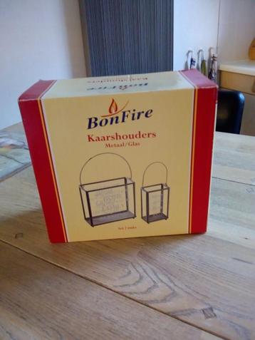 NIEUW! twee (tuin)lantaarns met tekstopdruk, van Bonfire beschikbaar voor biedingen