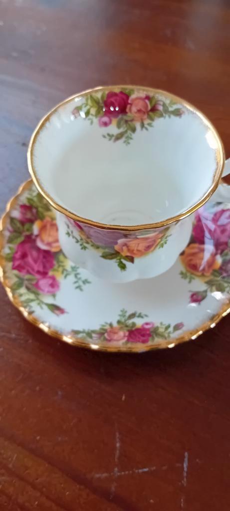 Royal Albert Old Country Roses Kop en Schotel, Antiek en Kunst, Antiek | Porselein, Ophalen