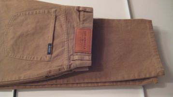 Broek / pantalon beschikbaar voor biedingen