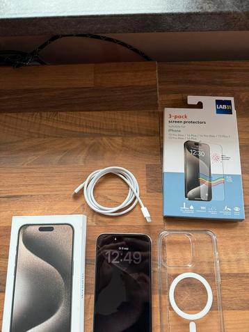 iPhone 15 Pro Max 256GB - Titanium beschikbaar voor biedingen