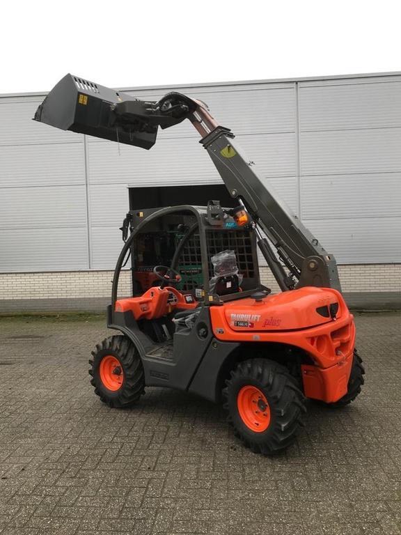 AUSA ruwterrein verreiker T 144 H, Zakelijke goederen, Machines en Bouw | Kranen en Graafmachines, Verreiker