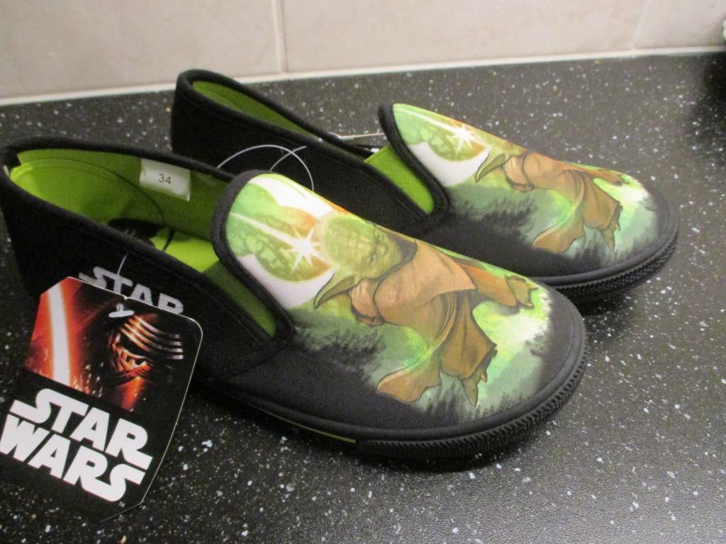 STAR WARS PANTOFFELS NIEUW maat 34, Disney, Jongen of Meisje, Overige typen, Nieuw