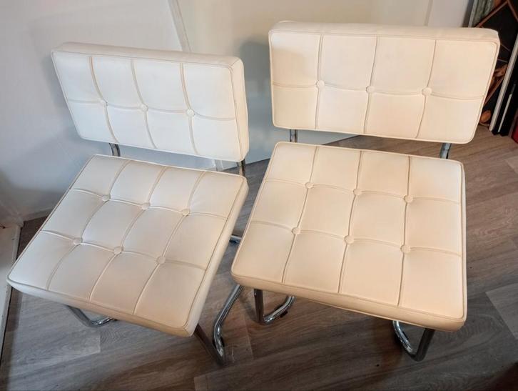 Buisframe stoeltje, Huis en Inrichting, Stoelen, Zo goed als nieuw, Twee, Wit, Ophalen of Verzenden
