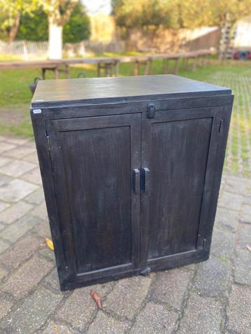 Stoere zwart/grijze kast. AANBIEDING!! beschikbaar voor biedingen