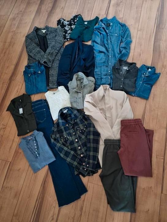 Dames kledingpakket merkkleding pakket dameskleding xs s, Kleding | Dames, Dames-kledingpakketten, Gedragen, Maat 36 (S), Ophalen of Verzenden