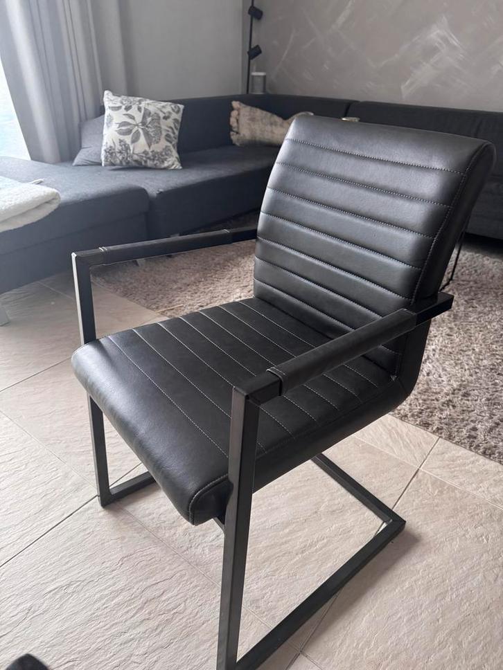 4 Grijze Eetkamerstoelen - Comfortabel!, Huis en Inrichting, Stoelen, Zo goed als nieuw, Vier, Leer, Grijs, Ophalen