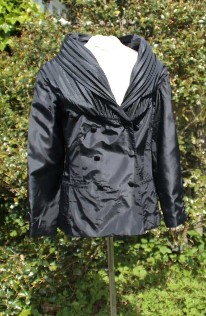 Aparte jaren 80 jas, reuze plisseekraag , maat 40 ., Maat 38/40 (M), Carnaval, ., Ophalen of Verzenden