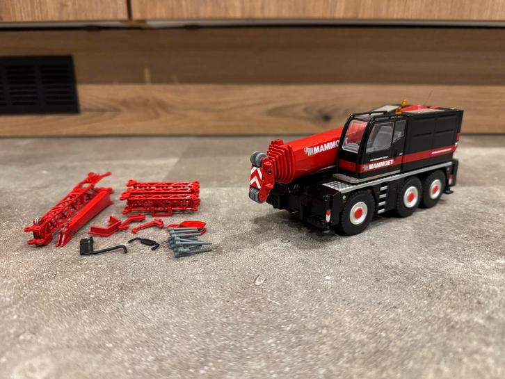 Liebher LTC1055 mammoet collectorsitem!, Hobby en Vrije tijd, Modelauto's | 1:50, Zo goed als nieuw, Hijskraan, Tractor of Landbouw