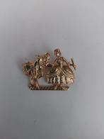 Goudkleurige Broche Dansend Stel, Gebruikt, Verzenden, Minder dan 4 cm, Goud