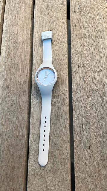 Ice Watch ICE glam - White Rose-Gold Horloge  beschikbaar voor biedingen