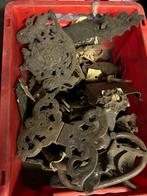 Doos met van alles wat, Antiek en Kunst, Ophalen, Koper