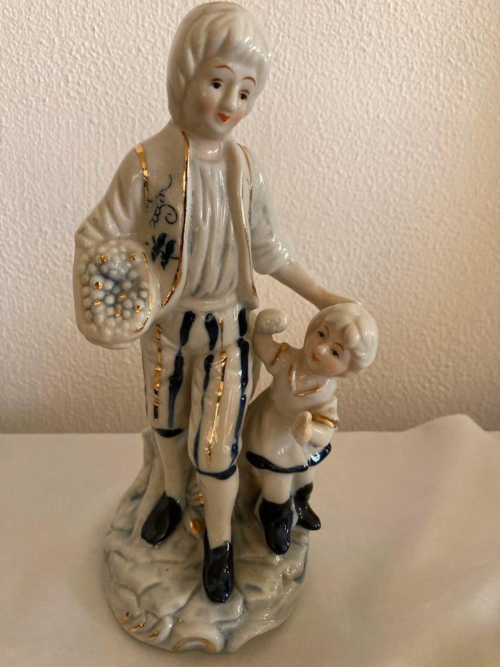 Porseleinen sculptuur vader en dochter - Vintage, Antiek en Kunst, Antiek | Keramiek en Aardewerk, Ophalen of Verzenden