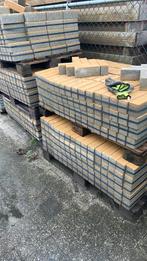 Dikformaat geel nieuw, Tuin en Terras, Tegels en Klinkers, Ophalen, Klinkers, Zo goed als nieuw, 10 m² of meer