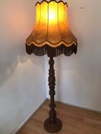 Vintage Staande Lamp met Houten Voet en Franje Kap, Ophalen