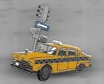 LIJKT OP EEN TAXI AUTO PIN, Ophalen of Verzenden, Gebruikt, Transport, Speldje of Pin