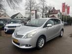 Toyota VERSO 1.8 VVT-I BUSINESS 7-PERSOONS / TREKHAAK / NAVI, Auto's, Toyota, Parkeersensor, Euro 5, 1794 cc, Gebruikt