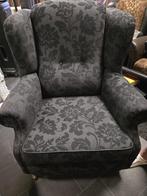 Mooie stoelen in goede staat, Ophalen