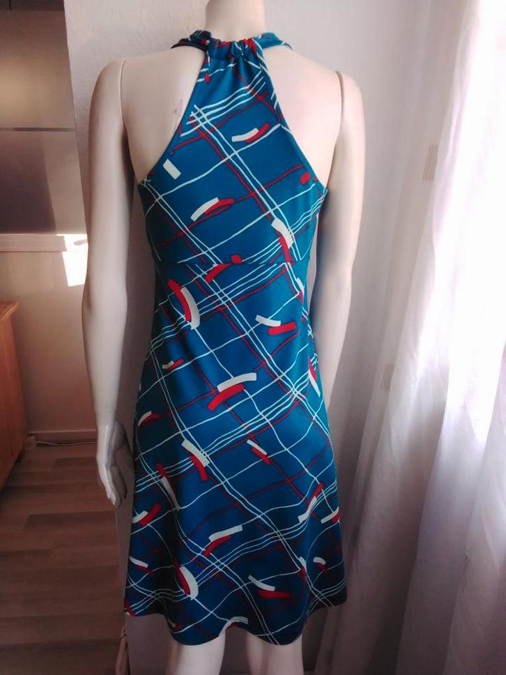 Zgan T-back dress King Louie blauw met retro motief S, Kleding | Dames, Jurken, Zo goed als nieuw, Maat 36 (S), Blauw, Boven de knie